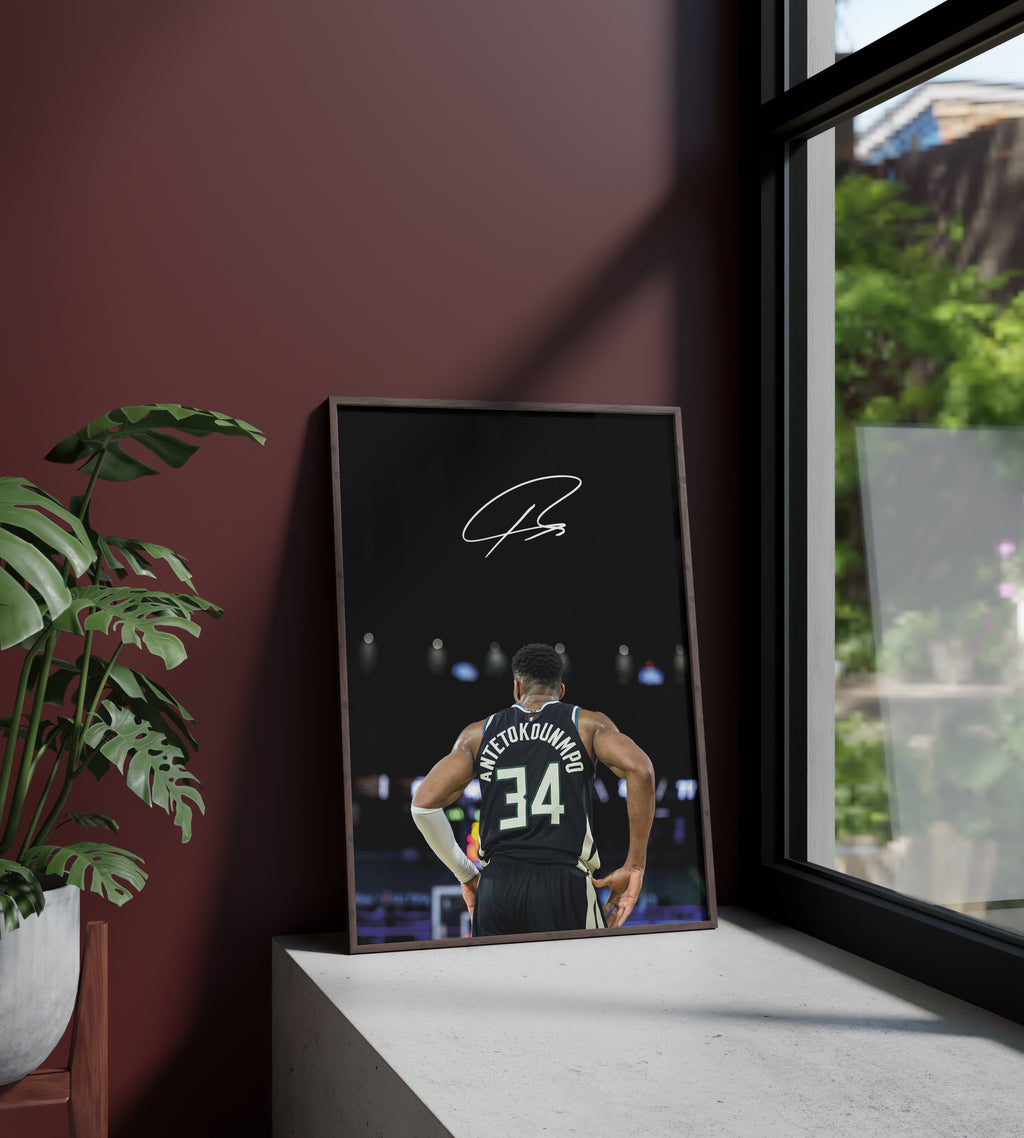 Giannis Antetokounmpo - Signature